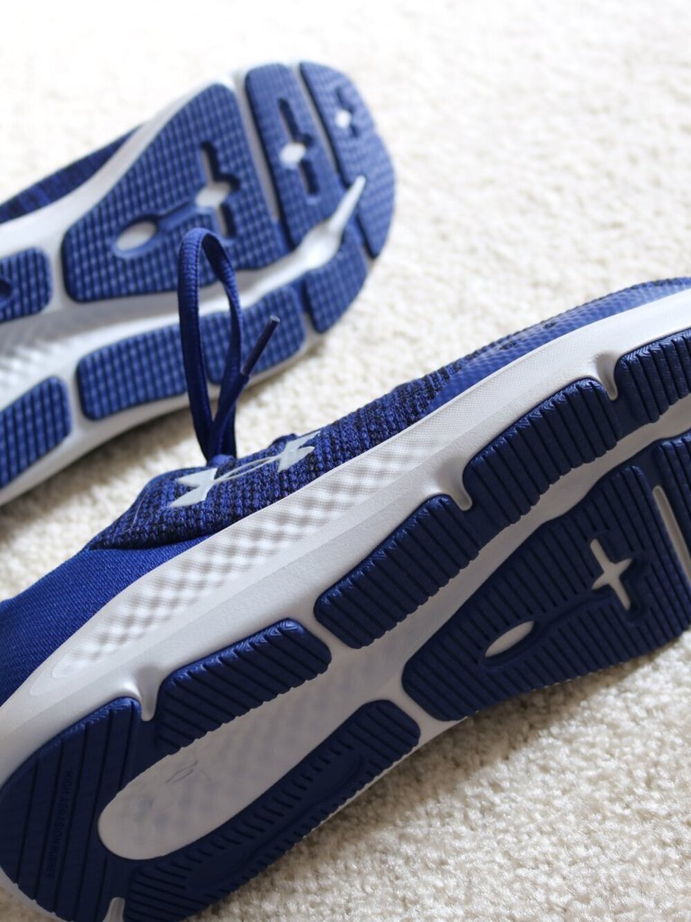 Under Armour Men's Athletic Running Shoes in Blue and White - Picture 3 of 4